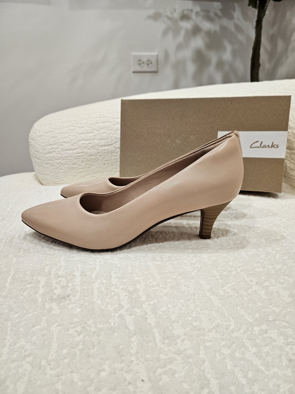 Clarks Blush Nude Low Kitten Heel Pumps